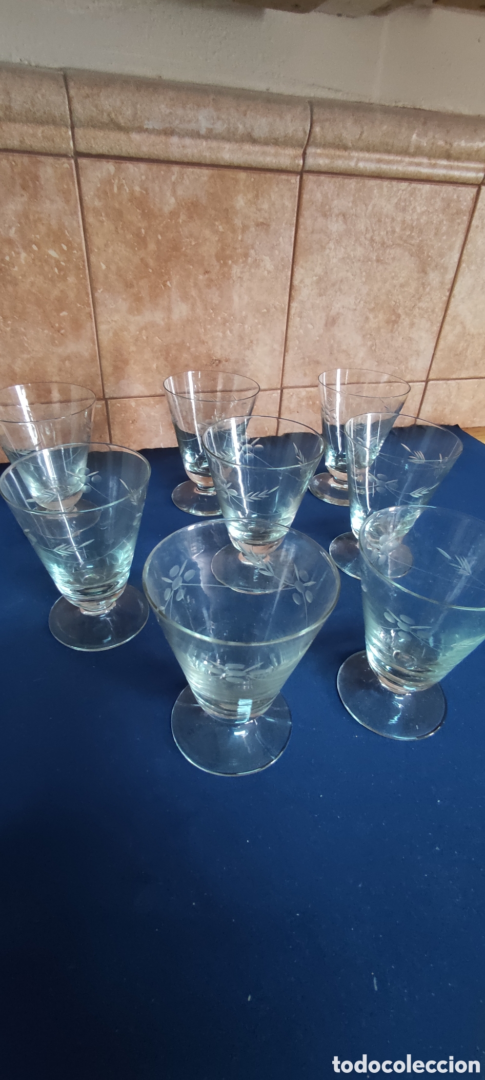 Antig&uuml;edades: Juego 8 copas cristal tallado - Foto 6