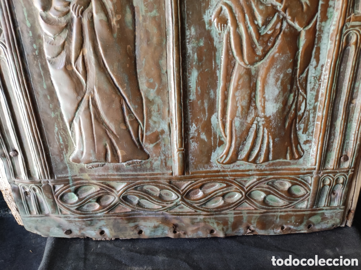 Antig&uuml;edades: Placa repujada apostoles - Foto 3