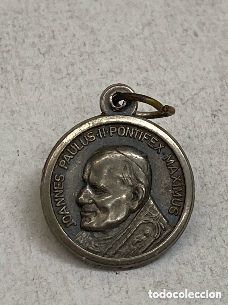Antig&uuml;edades: Medalla de metal religiosa C208 - Foto 1