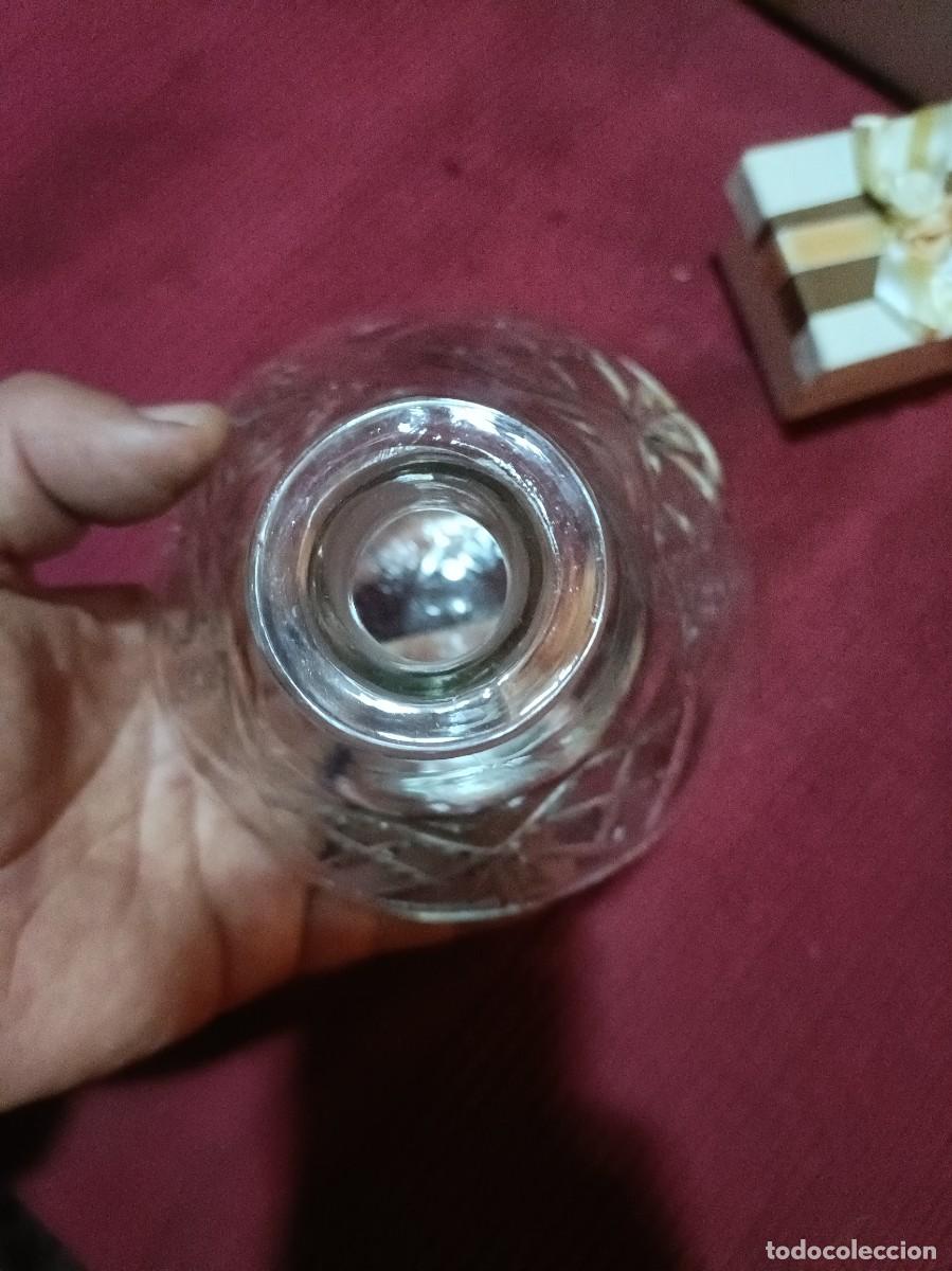 Antig&uuml;edades: Botella a&ntilde;os cuarenta de cristal - Foto 2