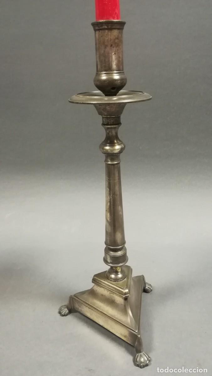 Antig&uuml;edades: CANDELERO DE METAL PLATEADO - Foto 3