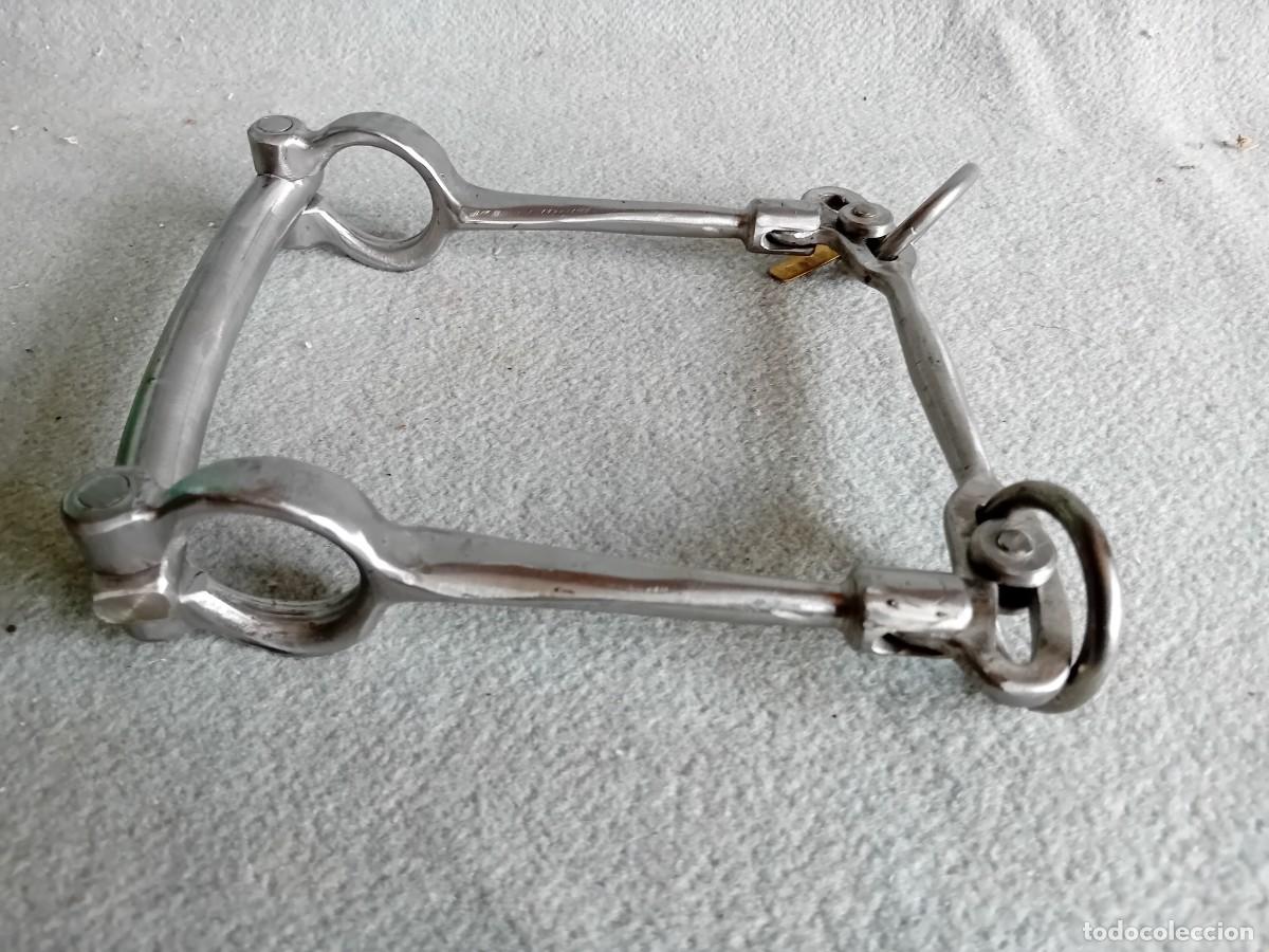 Antig&uuml;edades: Bocado para caballo,en hierro,articulado,deformable. - Foto 3