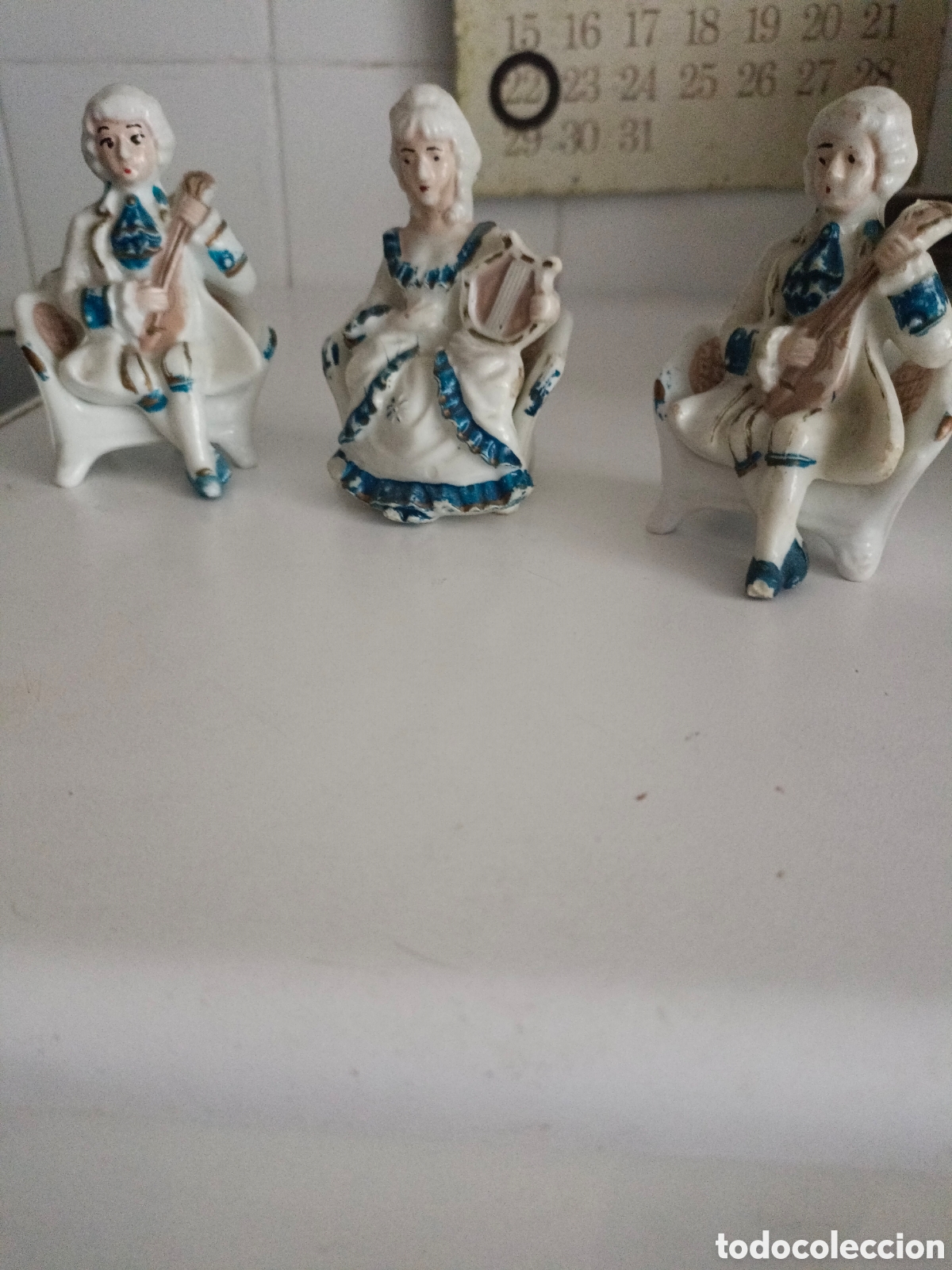 Antiquit&eacute;s: Figuritas sedentes de m&uacute;sicos