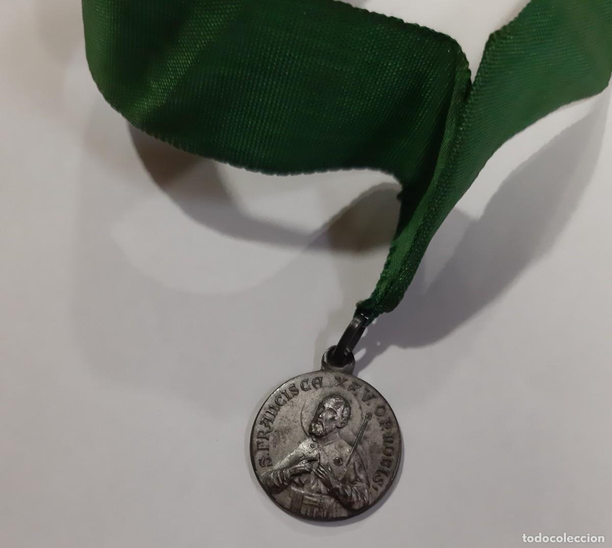 Antig&uuml;edades: MEDALLA SAN FRANCISCO JAVIER CON CINTA - Foto 2