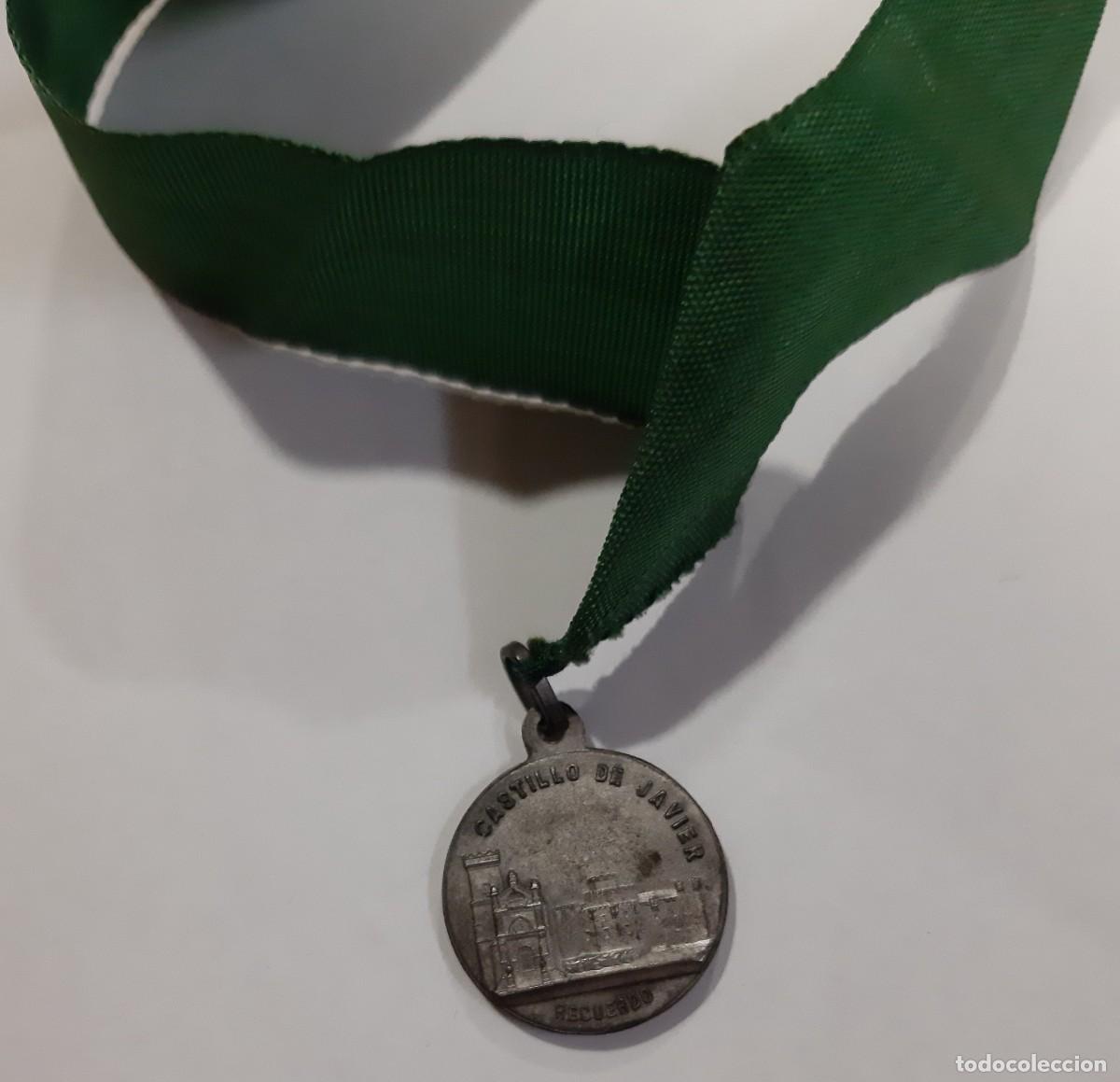 Antig&uuml;edades: MEDALLA SAN FRANCISCO JAVIER CON CINTA - Foto 3