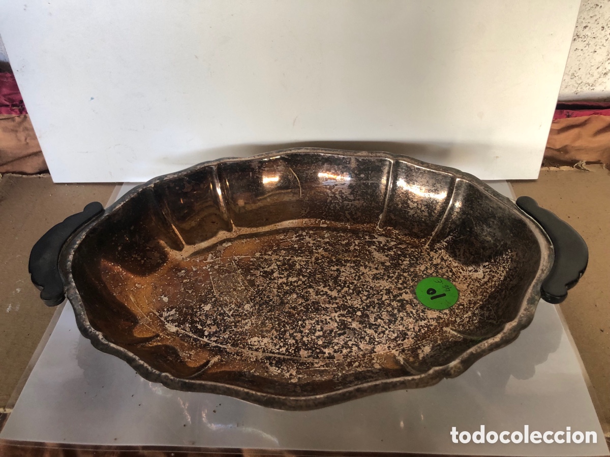 Antig&uuml;edades: BANDEJA DE SERVIR CON ASAS PLATEADA - Foto 1