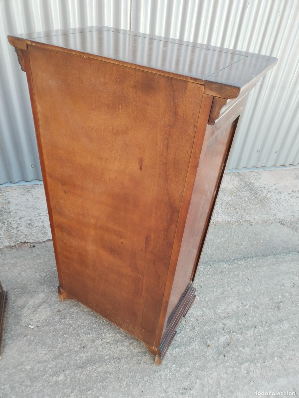 Antig&uuml;edades: mueble auxilar de madera maciza - Foto 8