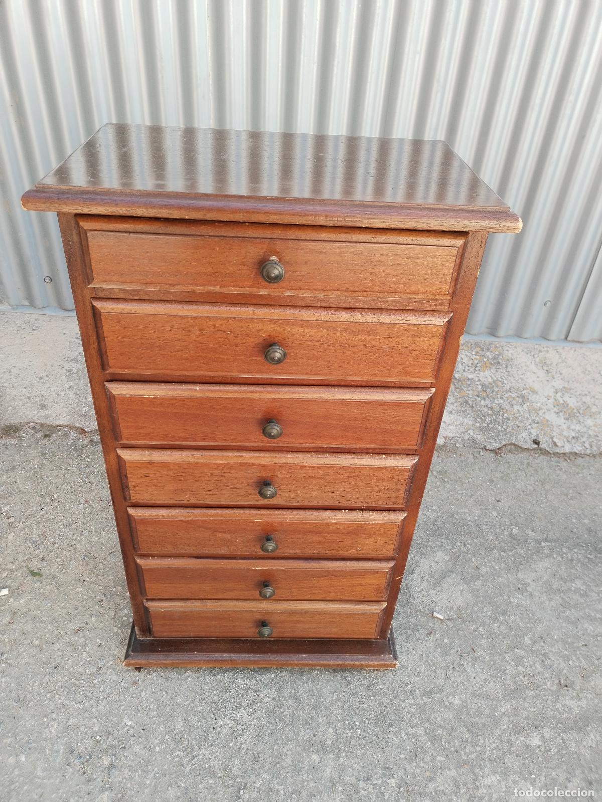 Antig&uuml;edades: comoda mueble auxilar de madera - Foto 1