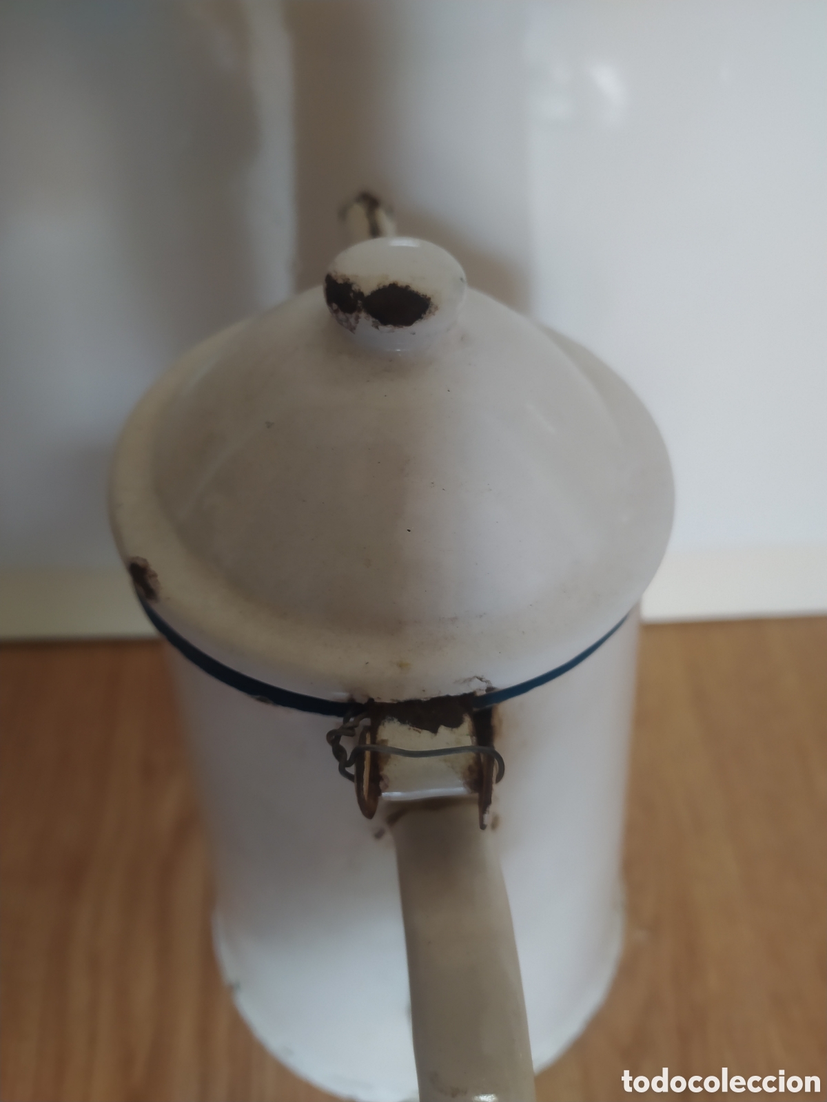 Antig&uuml;edades: Cafetera de hierro esmaltado en blanco - Foto 4