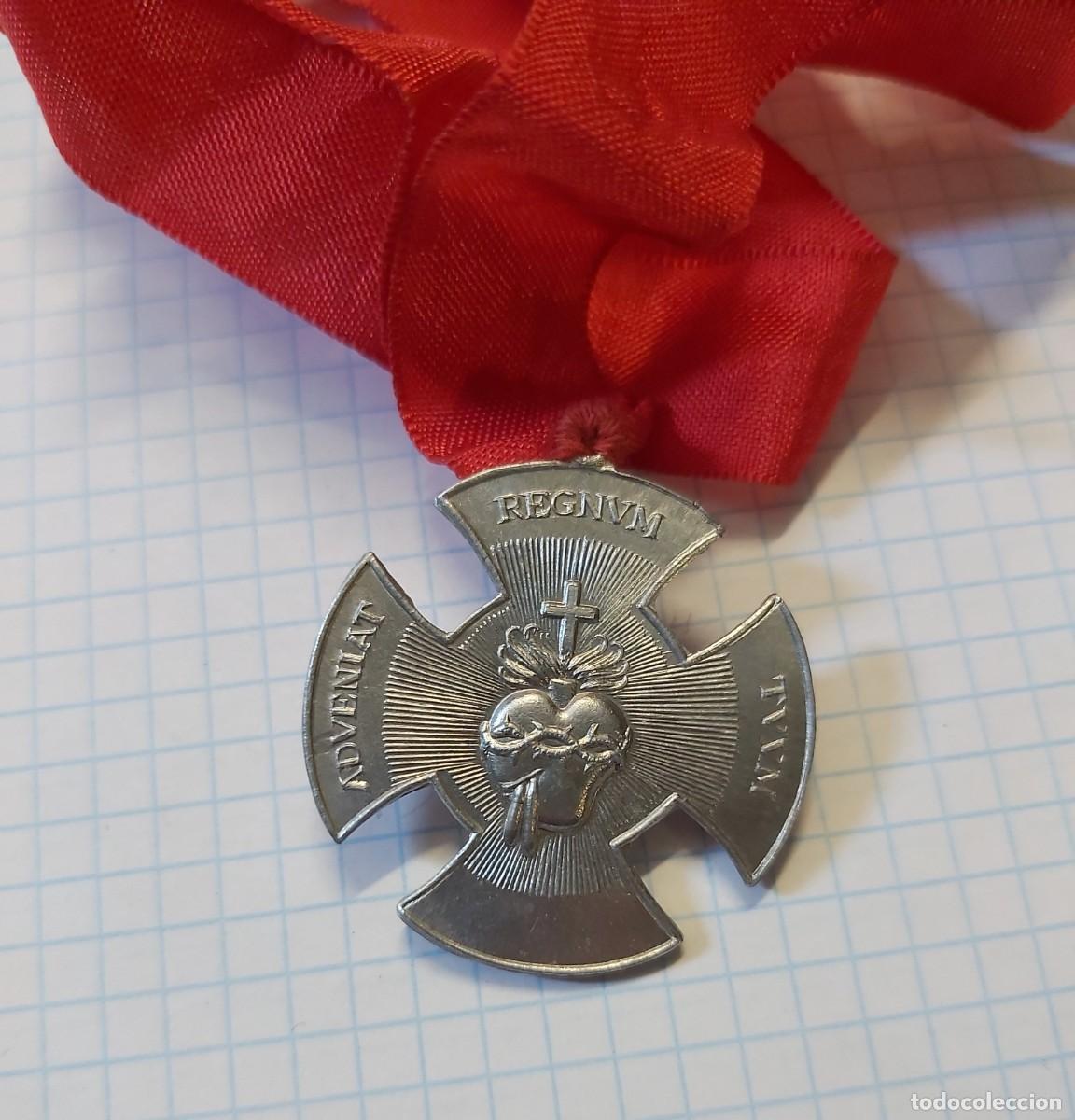 Antig&uuml;edades: Medalla religiosa de cuello - Foto 2