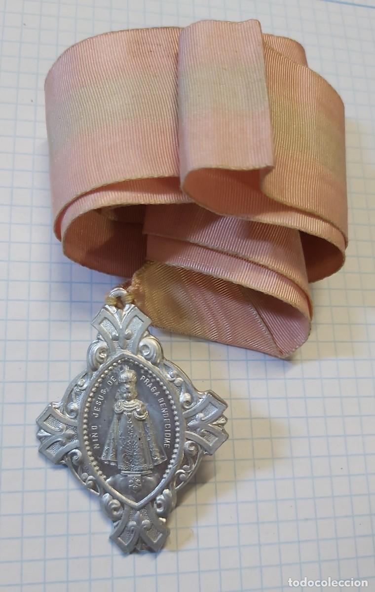 Antig&uuml;edades: Medalla religiosa de cuello - Foto 1