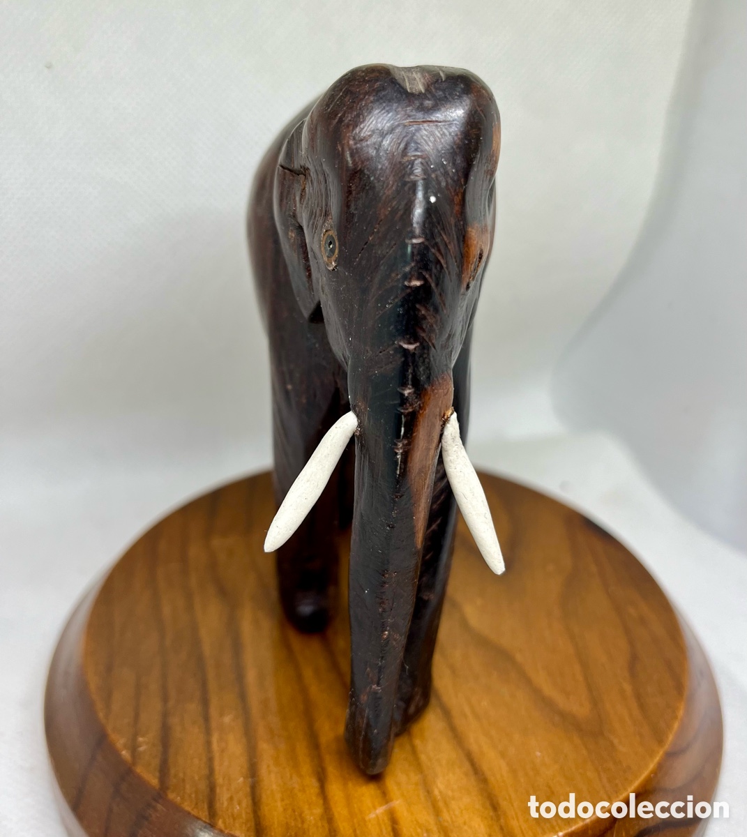 Antig&uuml;edades: TALLA ELEGANTE DE MADERA NOBLE - Foto 2