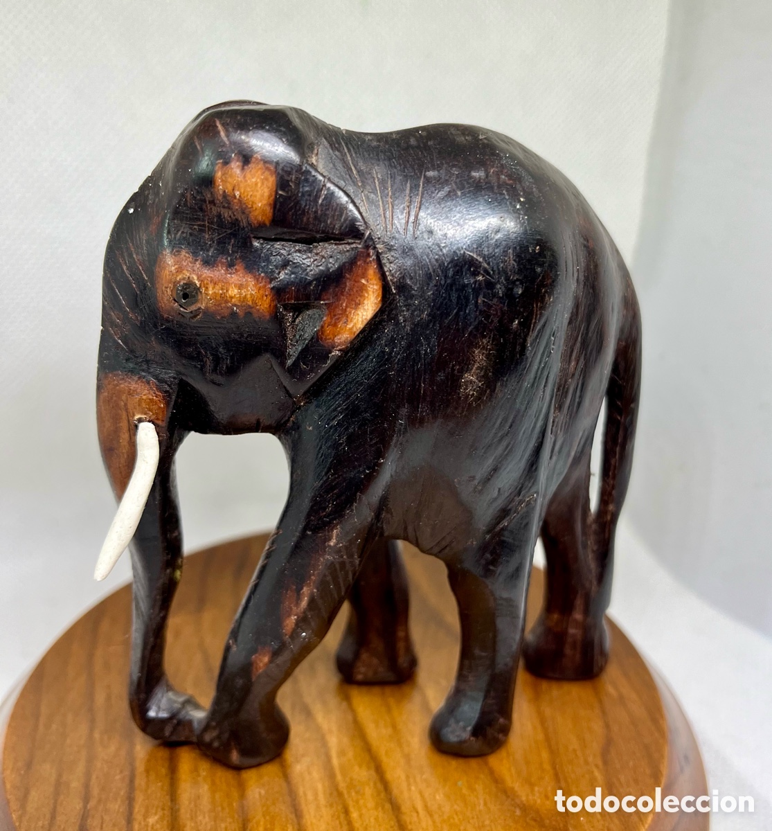 Antig&uuml;edades: TALLA ELEGANTE DE MADERA NOBLE - Foto 3