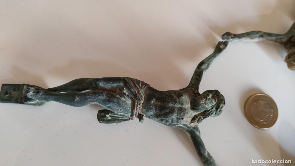Antig&uuml;edades: CONJUNTO DE 3 CRISTOS SIGLO XX - Foto 3