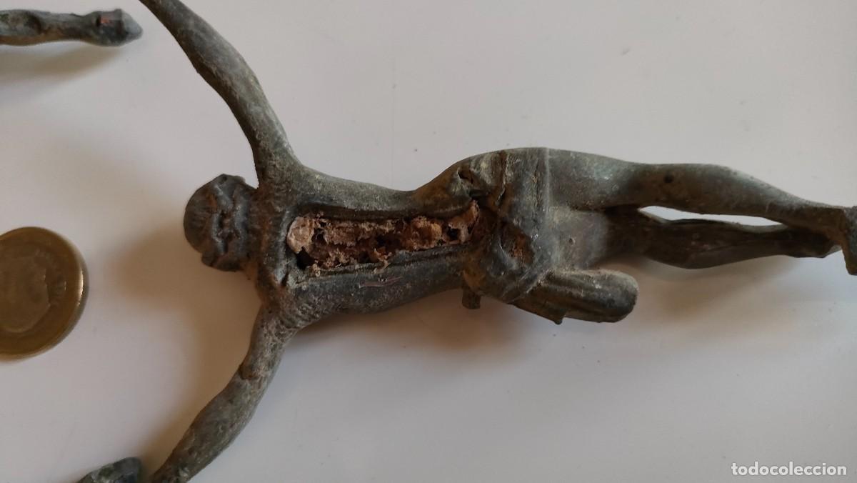 Antig&uuml;edades: CONJUNTO DE 3 CRISTOS SIGLO XX - Foto 8