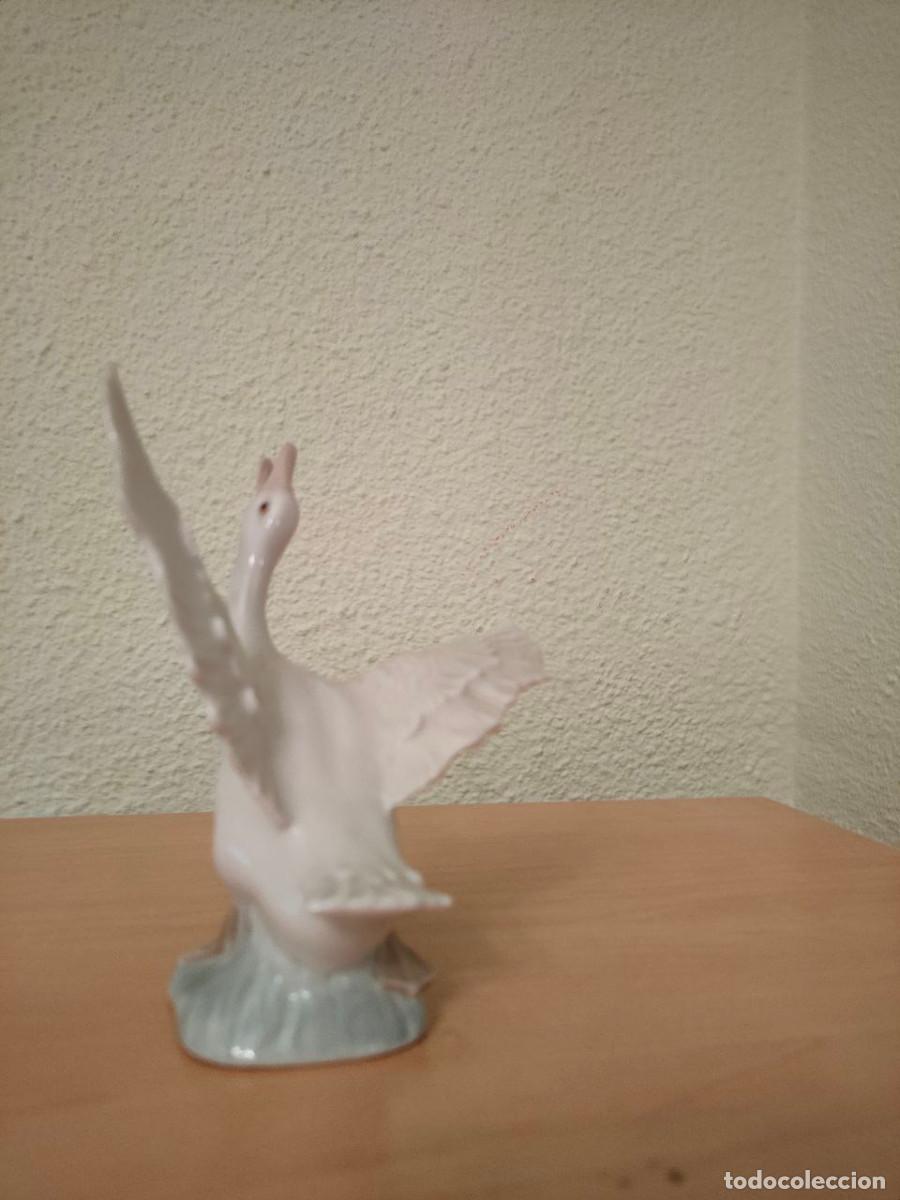 Antig&uuml;edades: Pareja de gansos Lladro - Foto 3