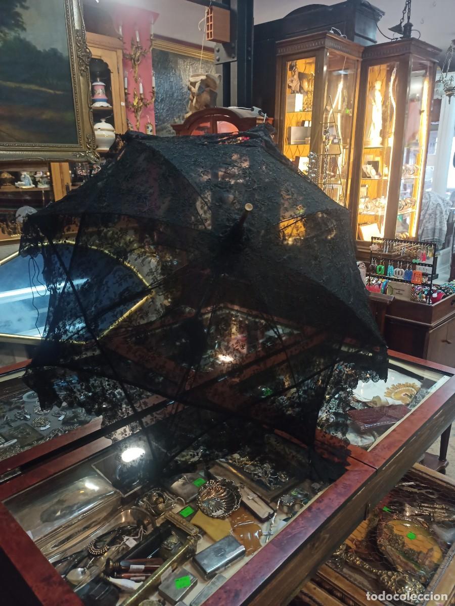 Antig&uuml;edades: Antigua sombrilla en encaje. REF-5156 - Foto 1