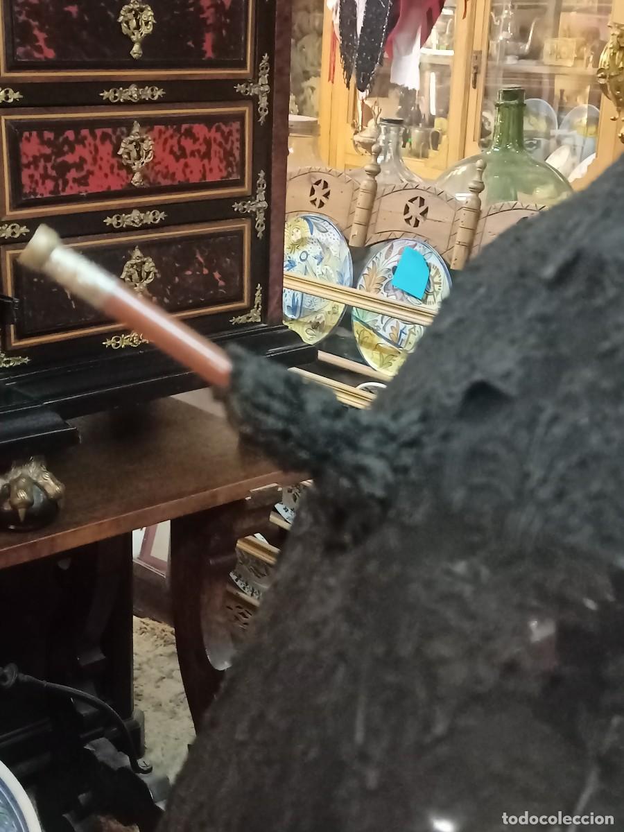 Antig&uuml;edades: Antigua sombrilla en encaje. REF-5156 - Foto 2