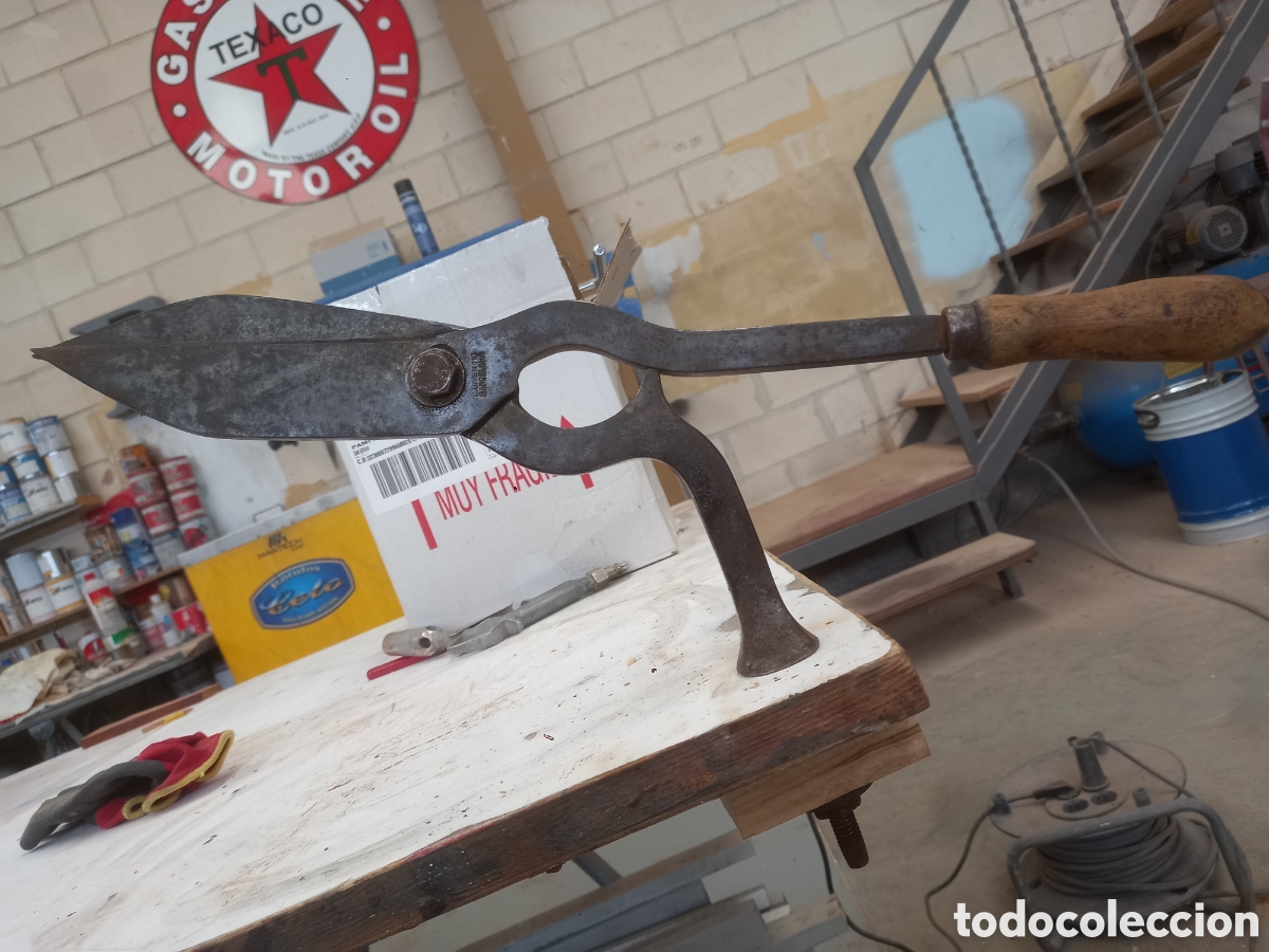 Antig&uuml;edades: Tijera / zizalla de mesa - Foto 1