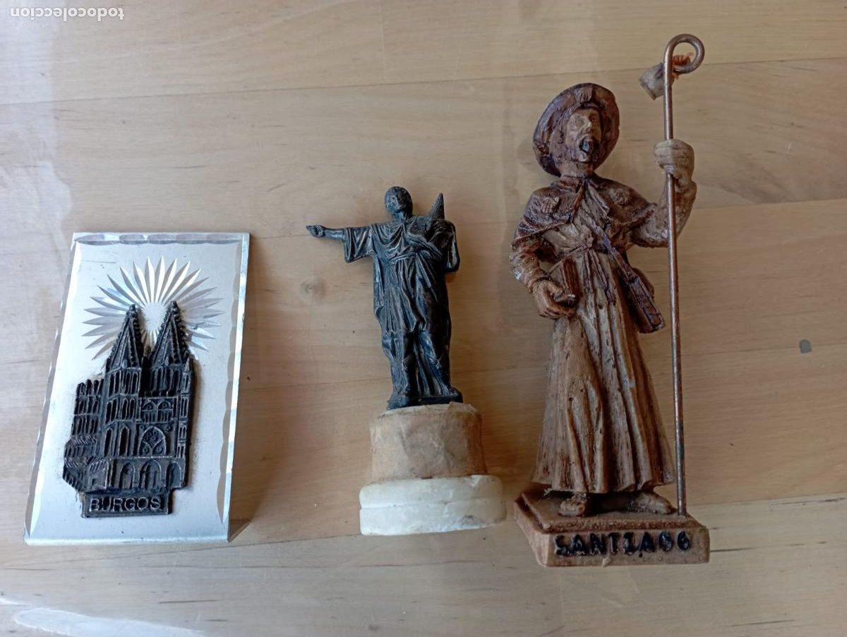 Antiques: TRES MOTIVOS,DISTINTOS.