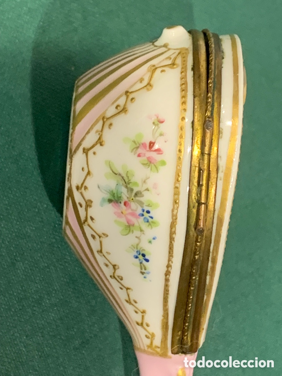 Antig&uuml;edades: Caja de Meissen en forma de la&uacute;d. - Foto 11