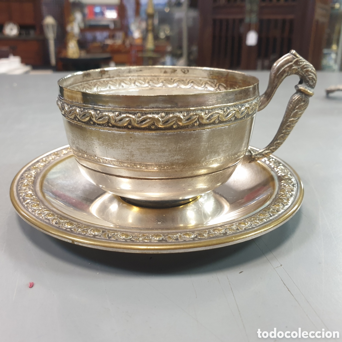 Antig&uuml;edades: Taza con plato alpaca - Foto 1