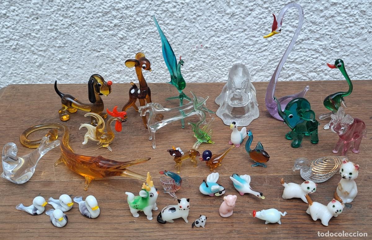 Antig&uuml;edades: Lote de 33 animales de cristal - Foto 1
