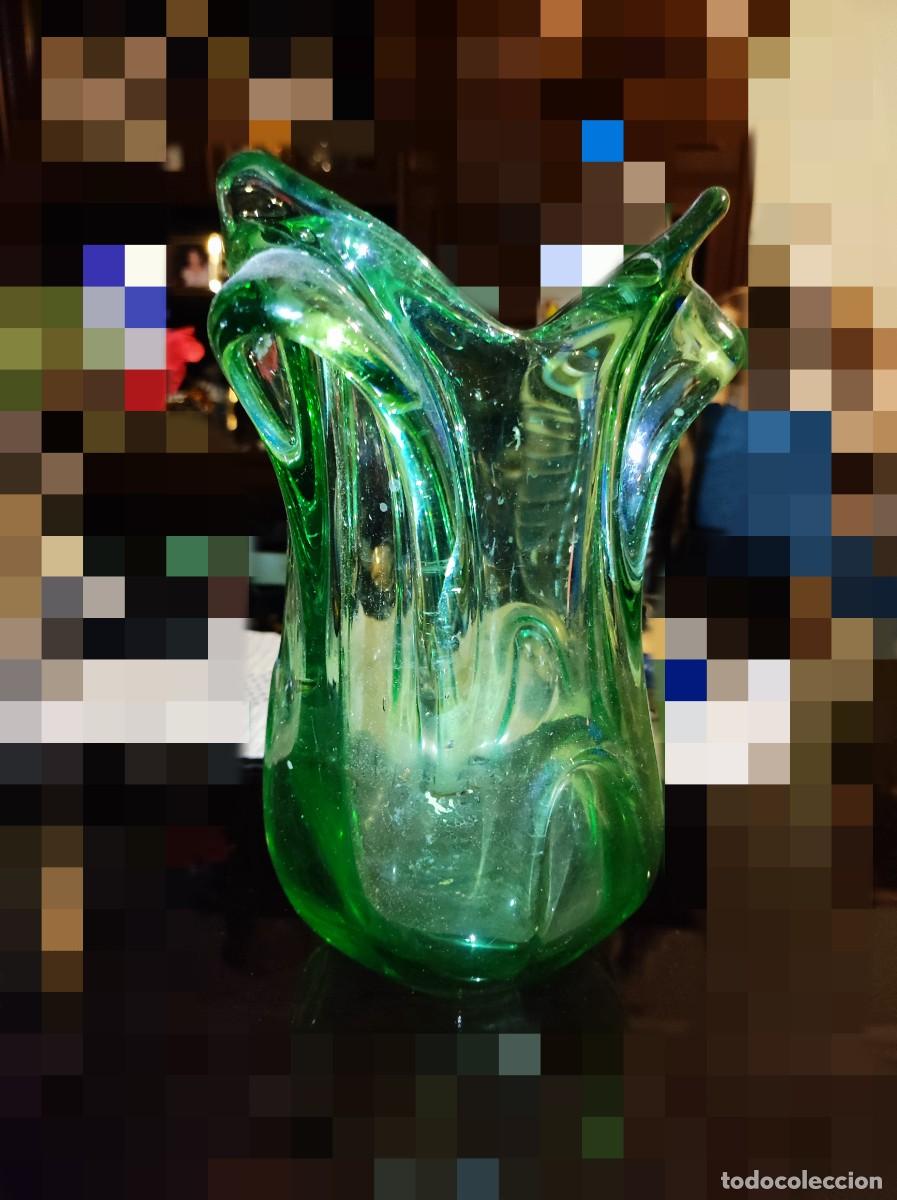 Antig&uuml;edades: Jarr&oacute;n verde de cristal - Foto 1