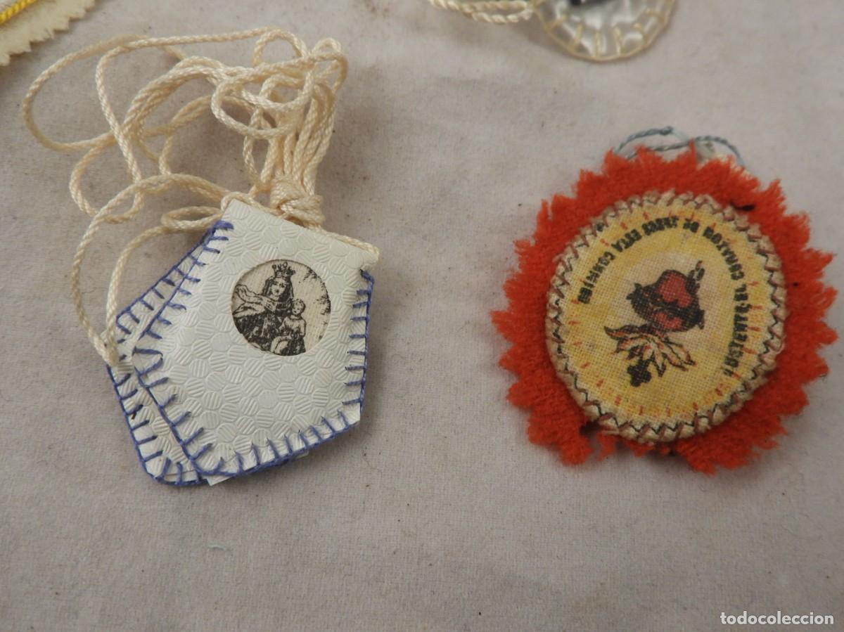 Antig&uuml;edades: CONJUNTO DE DETENTES Y ESCAPULARIOS - Foto 2