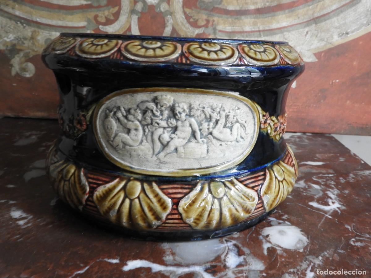 Antig&uuml;edades: ESCUPIDERA DE PORCELANA DE MANISES - Foto 2