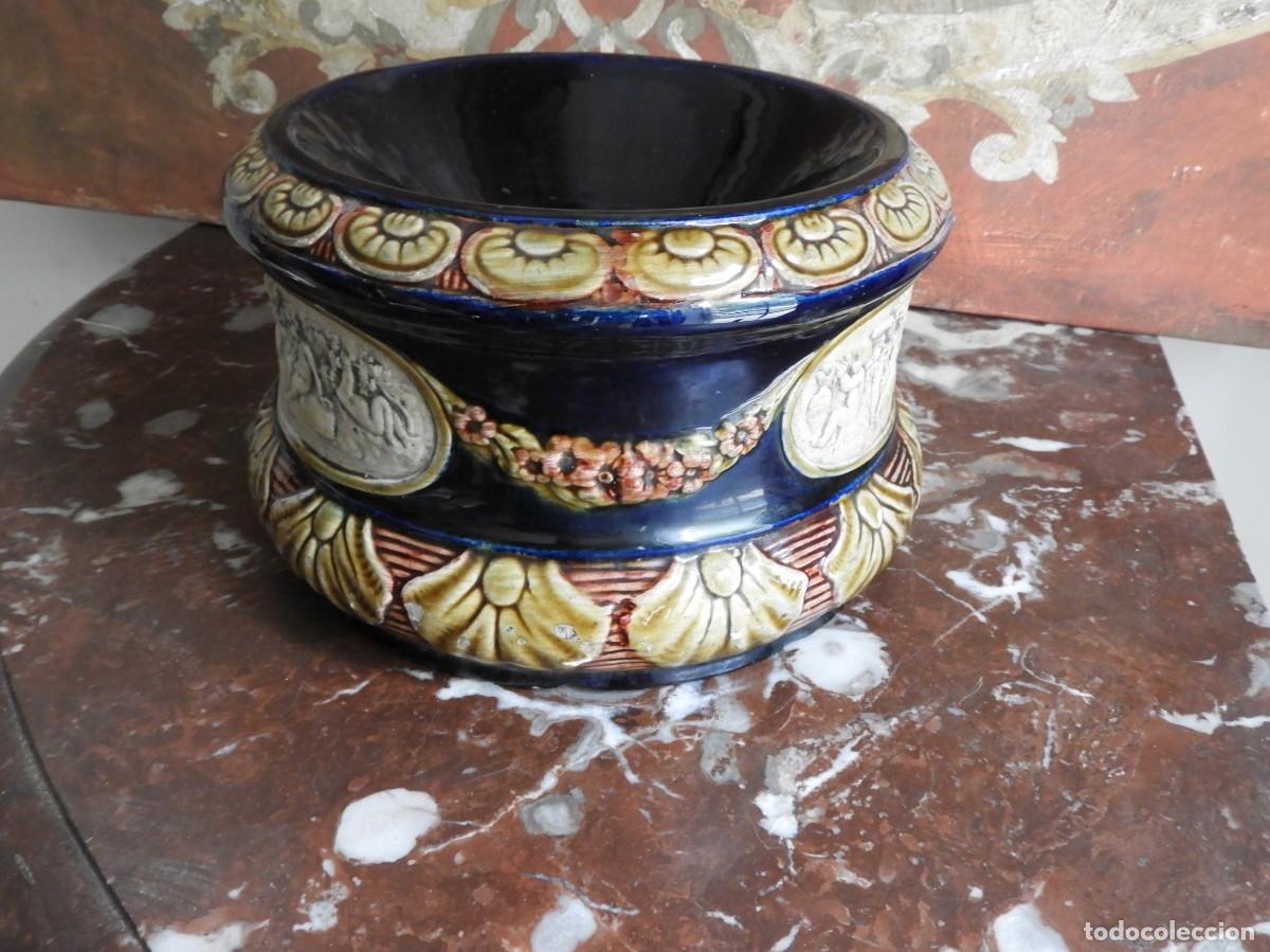 Antig&uuml;edades: ESCUPIDERA DE PORCELANA DE MANISES - Foto 4