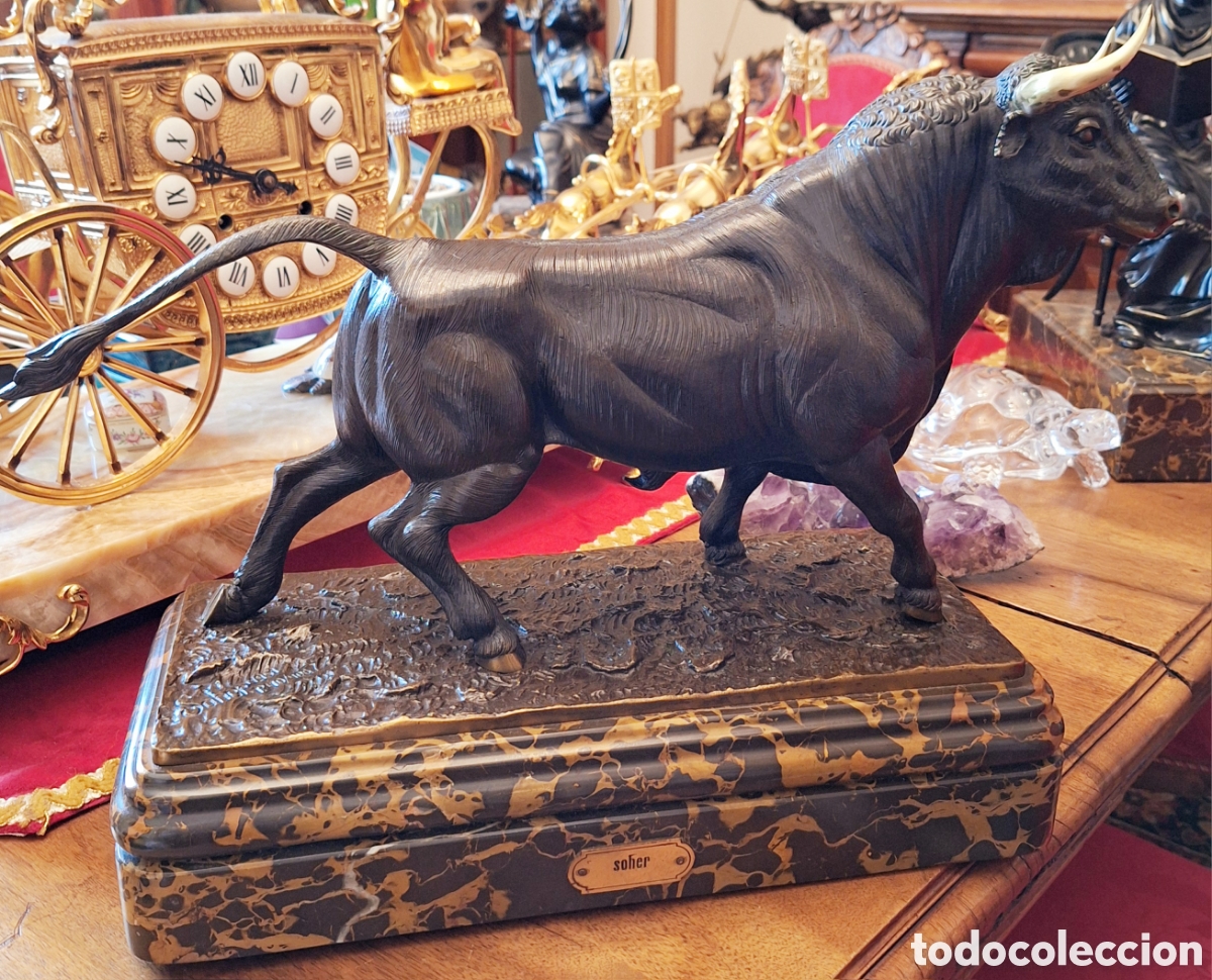 Antig&uuml;edades: Toro de bronce de Shoer - Foto 1