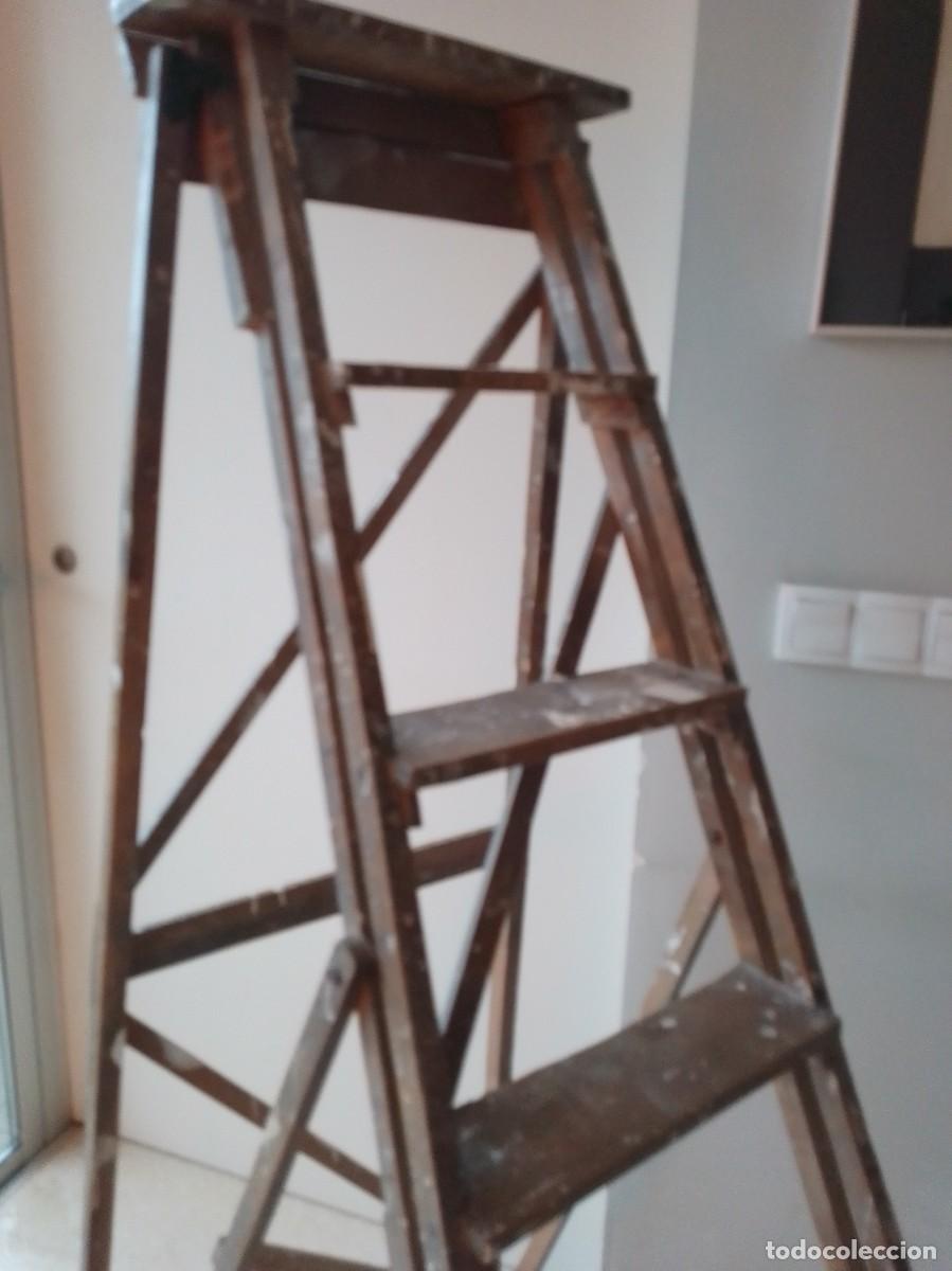 Antig&uuml;edades: Escalera antigua de madera - Foto 2