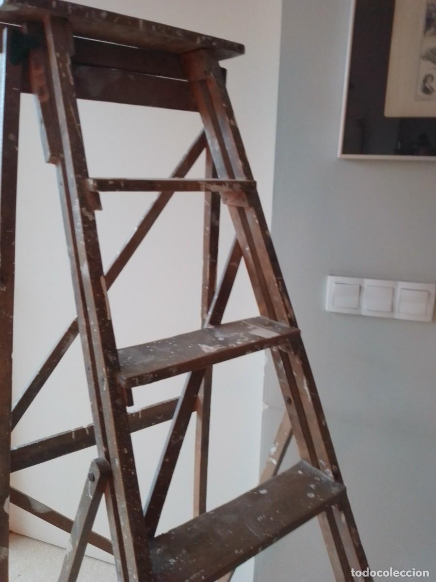 Antig&uuml;edades: Escalera antigua de madera - Foto 3