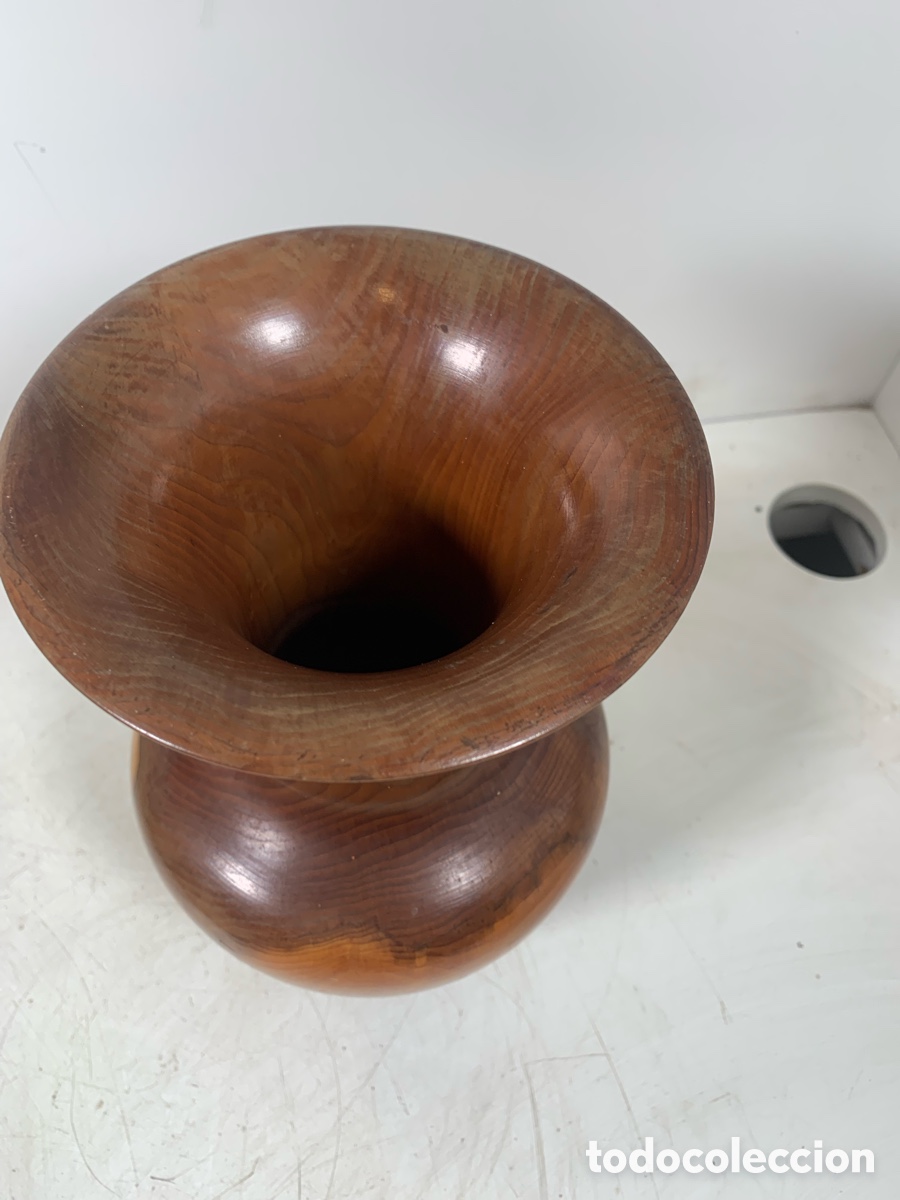 Antig&uuml;edades: 01_ Jarr&oacute;n florero de madera - Foto 4