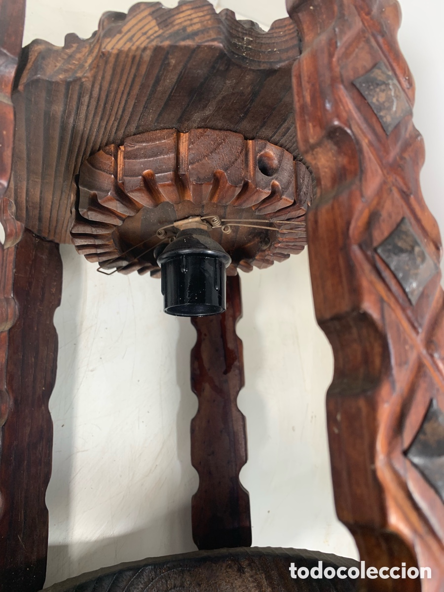 Antig&uuml;edades: 01_ L&aacute;mpara aplique de madera - Foto 9