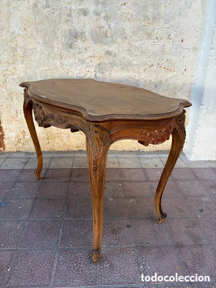 Antig&uuml;edades: Mesa Luis XV NOGAL S XIX - Foto 1