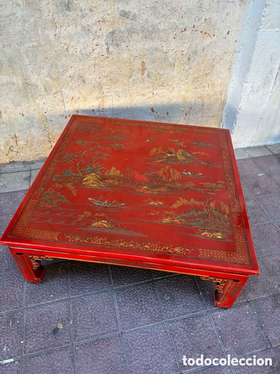 Antig&uuml;edades: Mesa baja oriental en laca roja - Foto 1