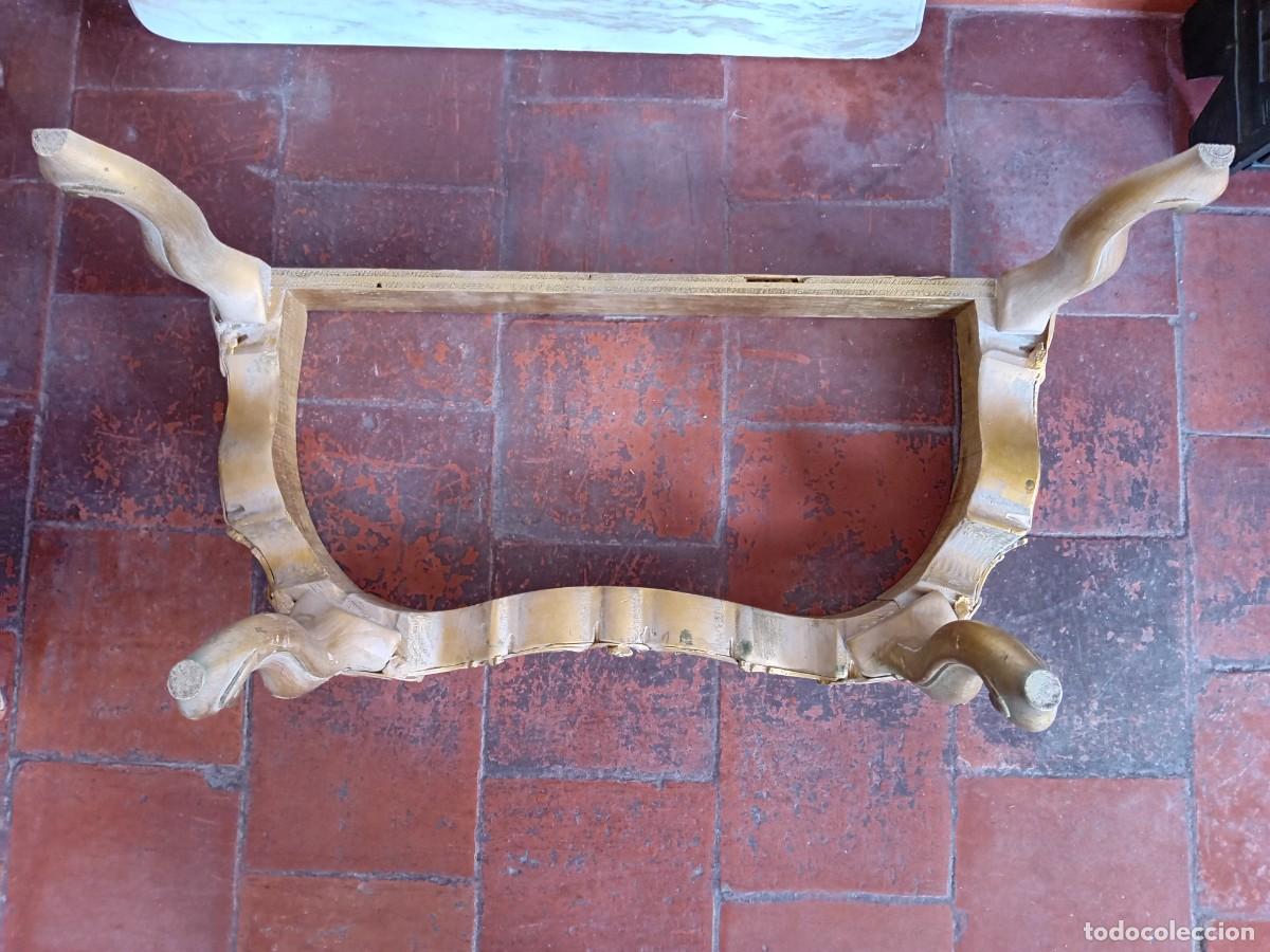 Antig&uuml;edades: Mesa credencia dorada con m&aacute;rmol veteado - Foto 10