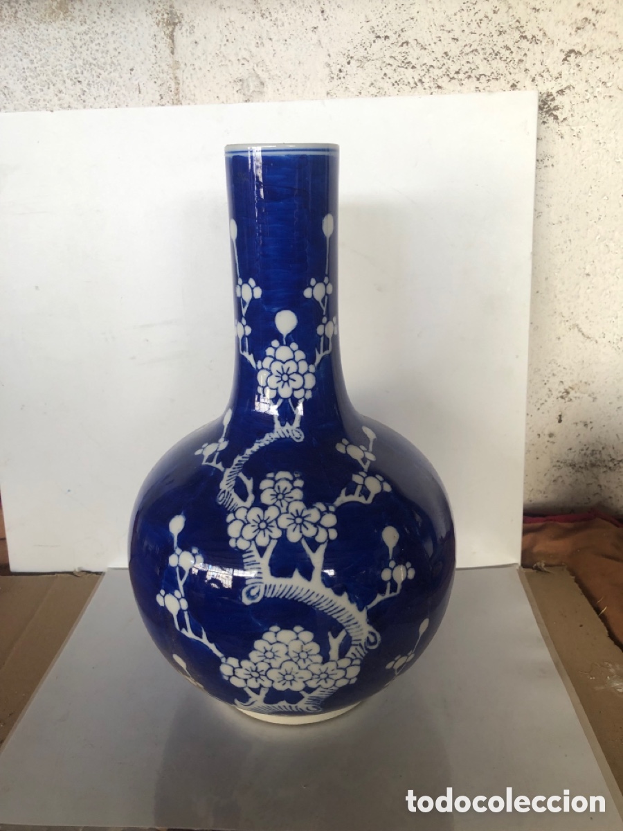 Antig&uuml;edades: FLORERO CHINO AZUL Y BLANCO - Foto 1
