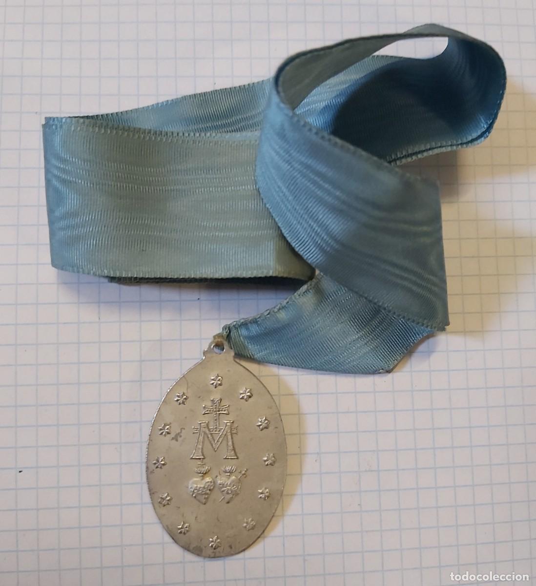Antig&uuml;edades: Medalla religiosa de cuello - Foto 2