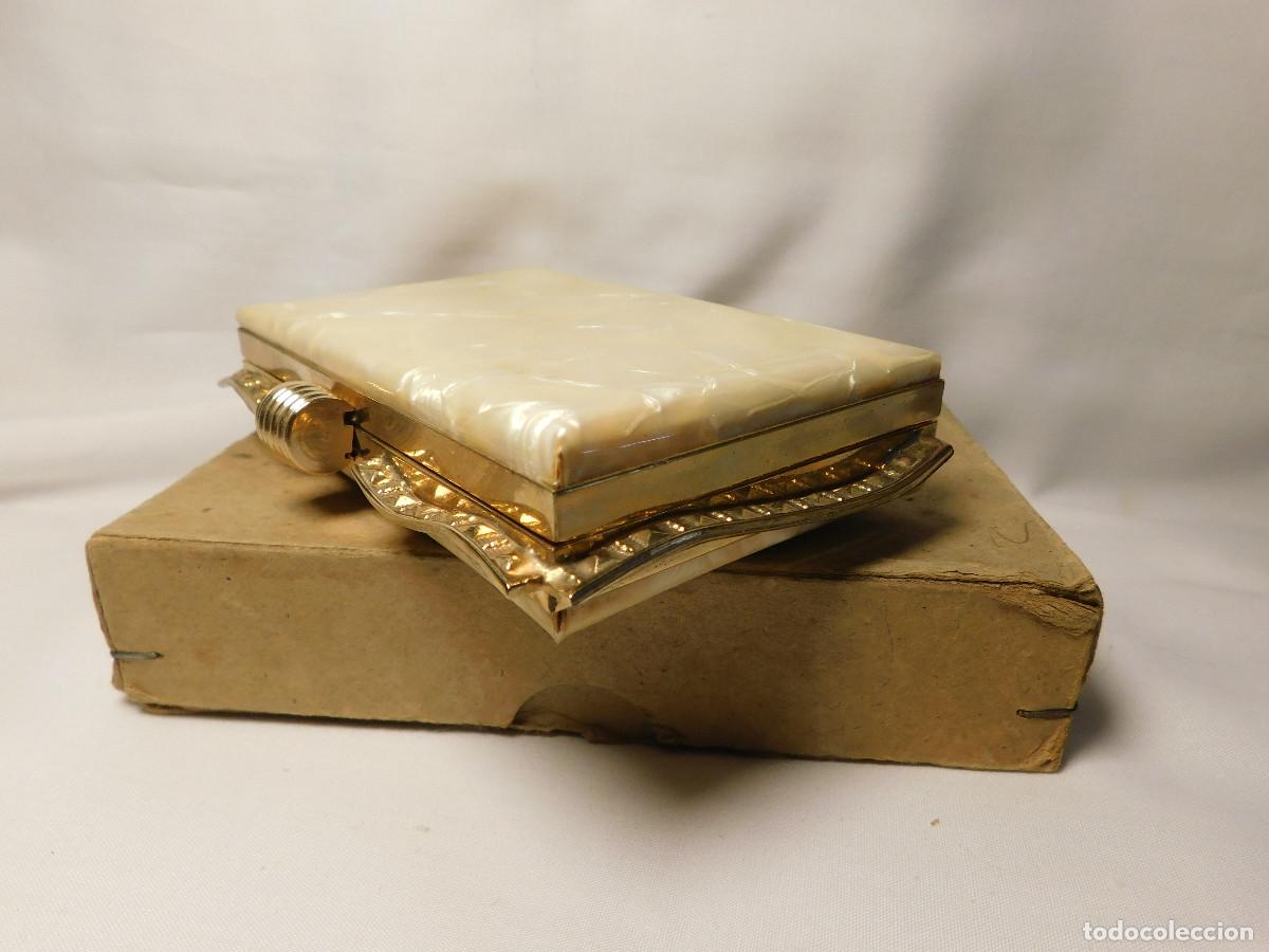 Antig&uuml;edades: Polvera Vanity simil nacar - Foto 6