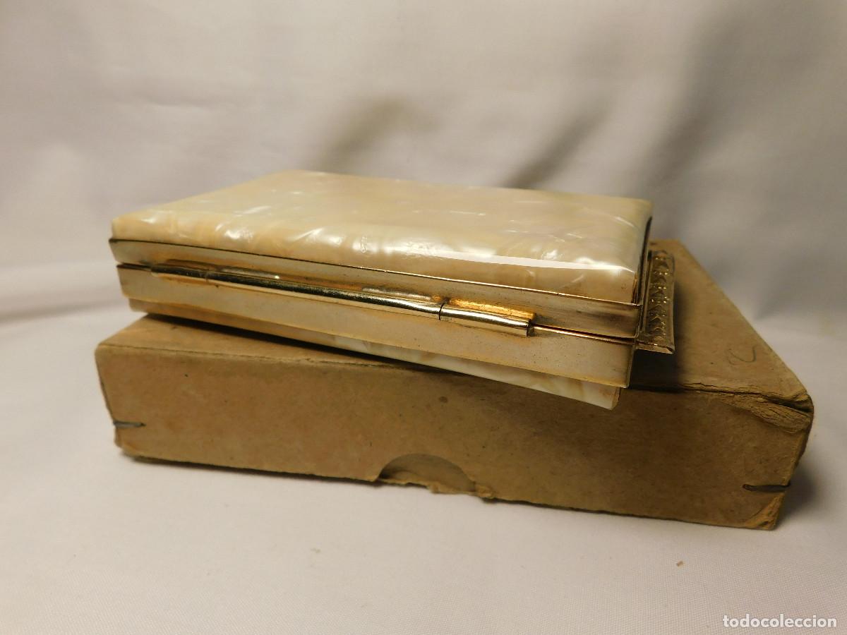 Antig&uuml;edades: Polvera Vanity simil nacar - Foto 7