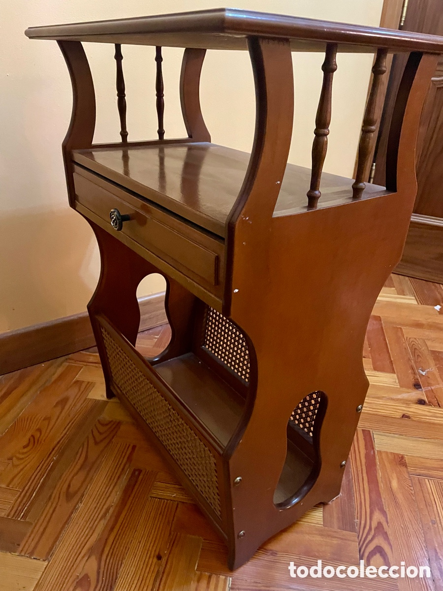 Antig&uuml;edades: Mesa auxiliar revistero - Foto 1