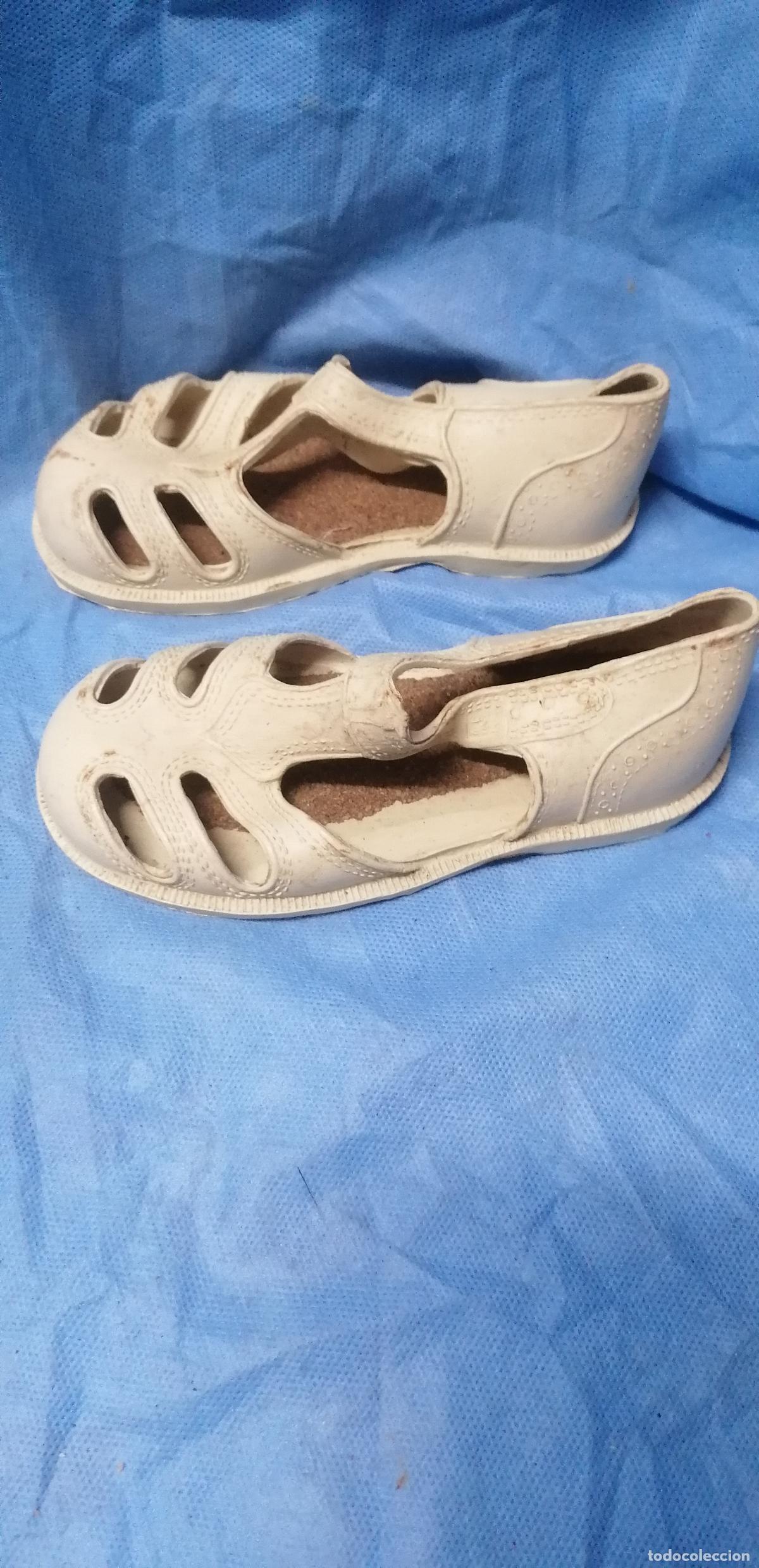 Antiques: ANTIGUAS SANDALIAS DE GOMA CAUCHO CORCHO NUMERO 26 A&Ntilde;OS 40 MURCIA