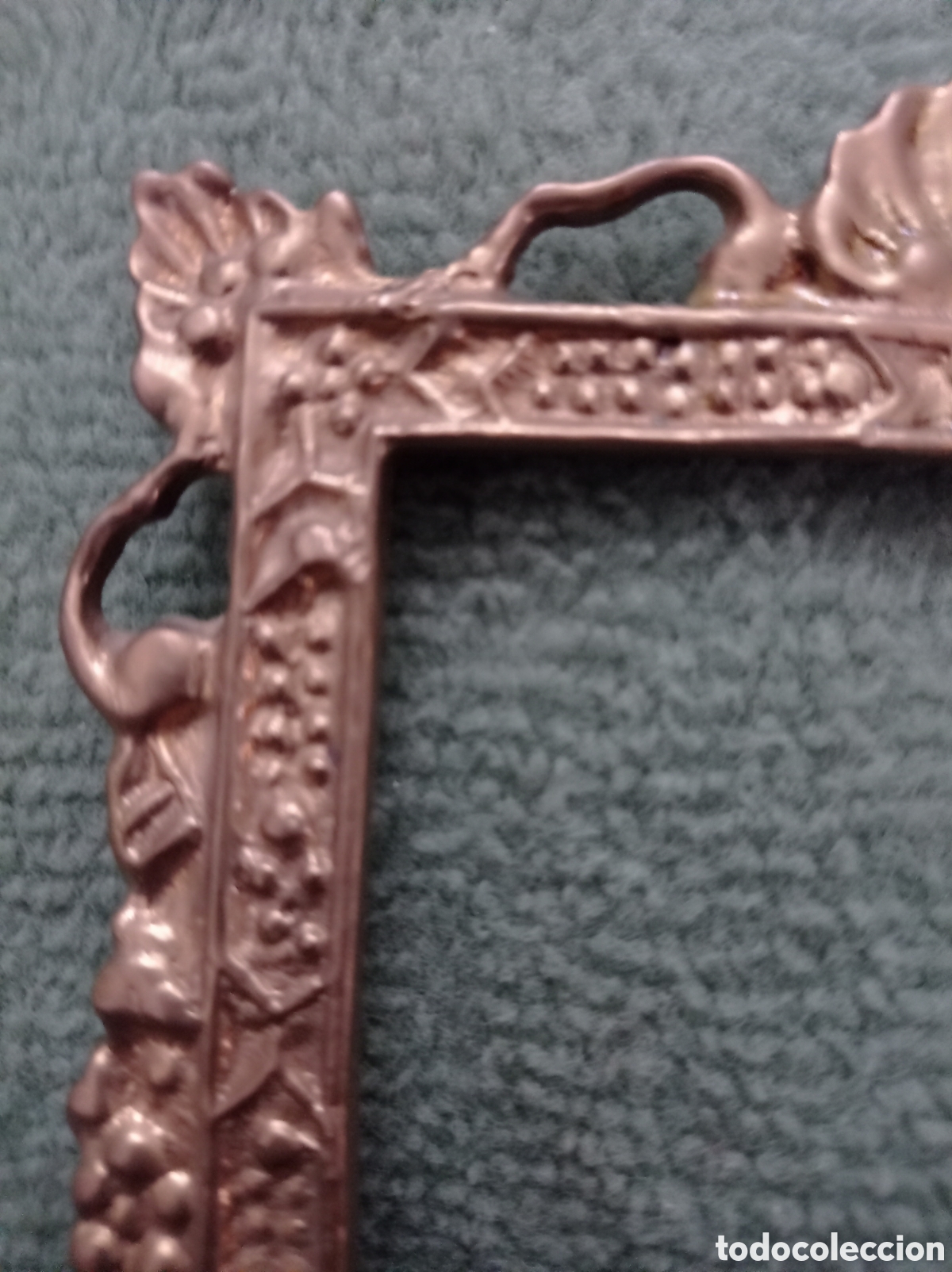 Antig&uuml;edades: MARCO BRONCE MACIZO LABRADO,PESADO - Foto 3