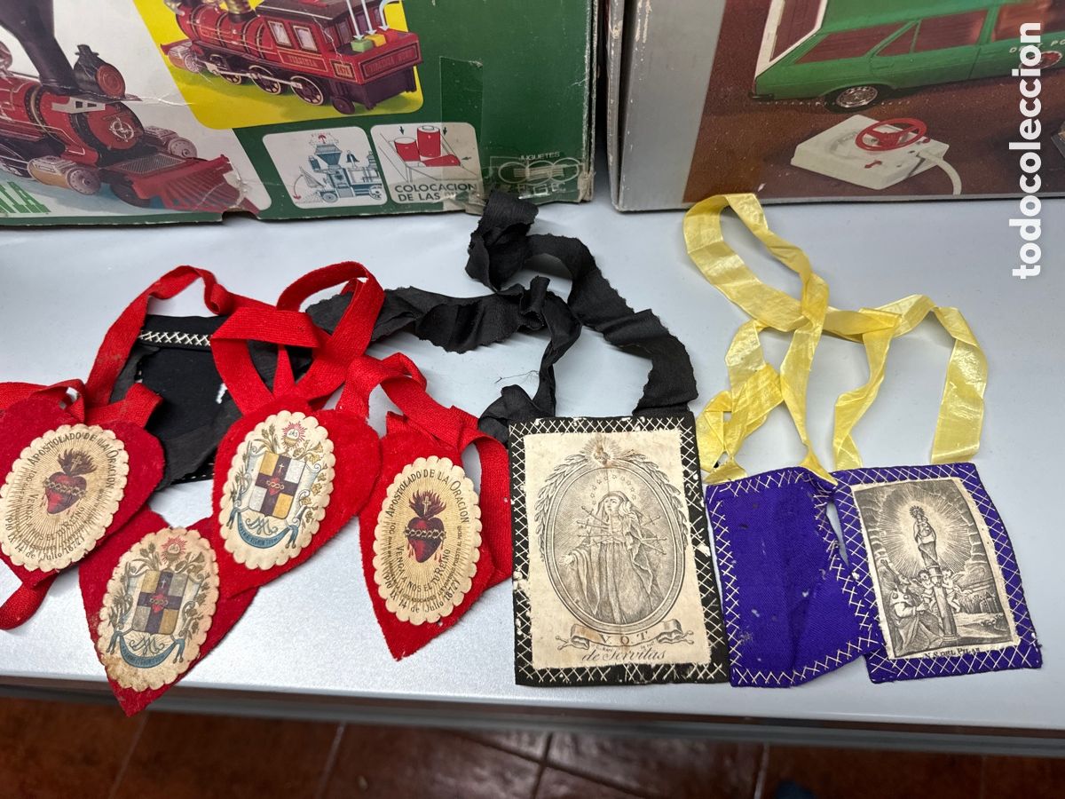 Antig&uuml;edades: Lote de escapularios antiguos - Foto 1