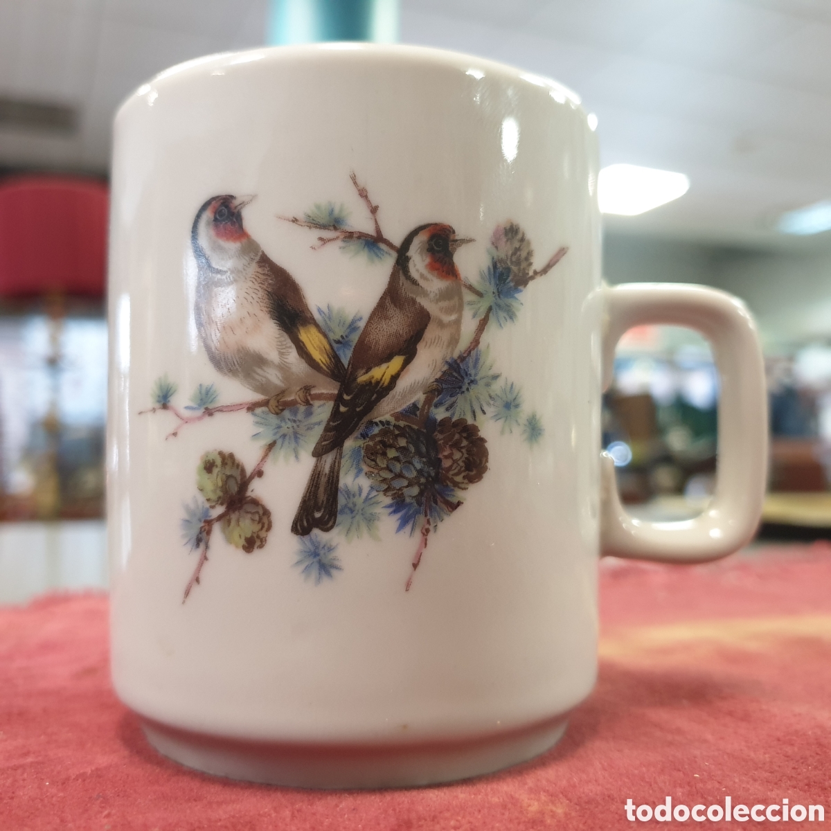 Antig&uuml;edades: Jarrita porcelana - Foto 1