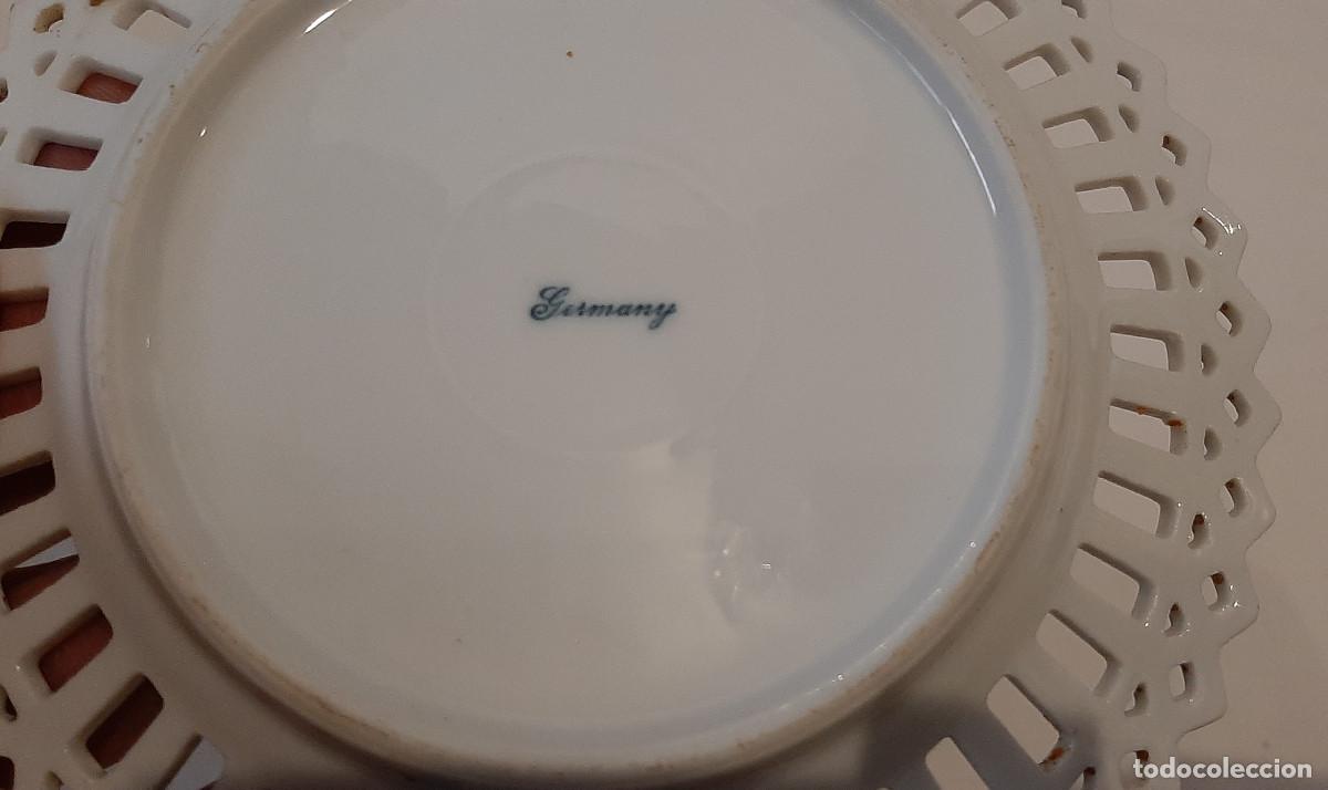 Antig&uuml;edades: Plato de encaje de porcelana - Foto 4