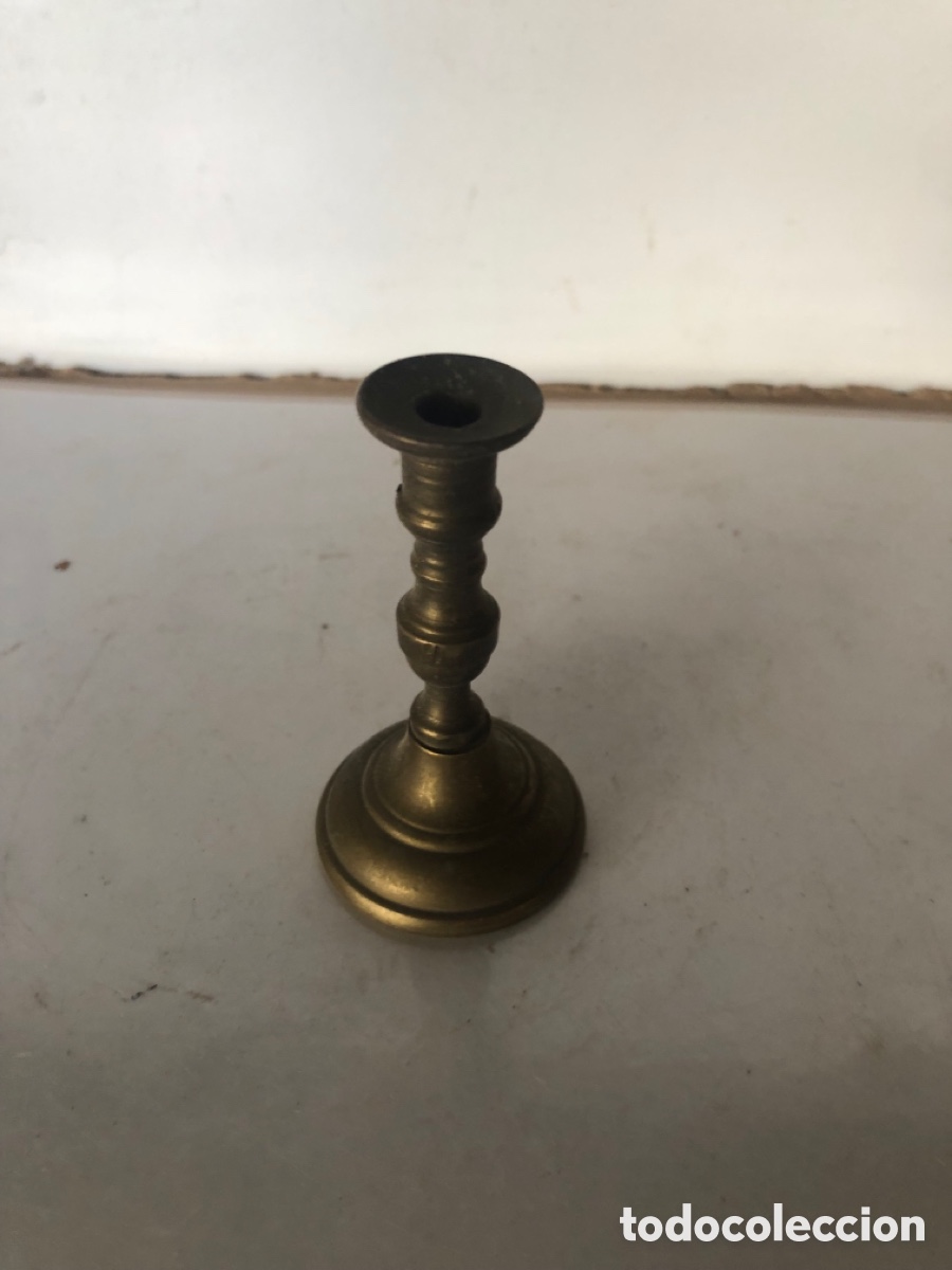 Antig&uuml;edades: CANDELABRO DE METAL PEQUE&Ntilde;O - Foto 1